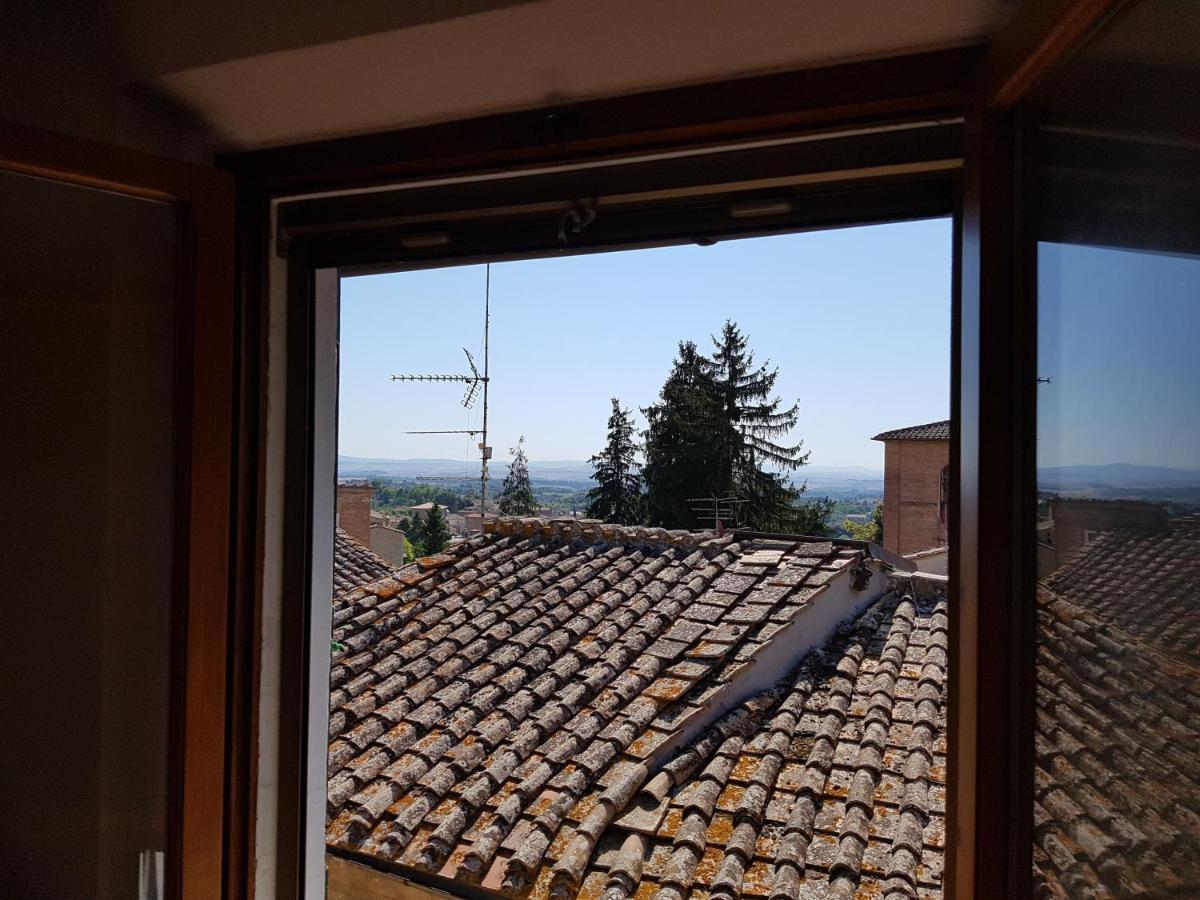 Apartamento Un Terrazzo Sulla Magia Siena Exterior foto